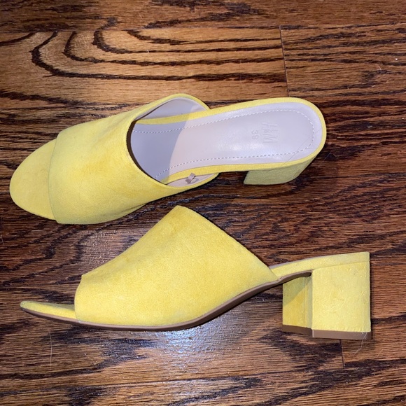 Yellow Heels - Picture 2 of 4